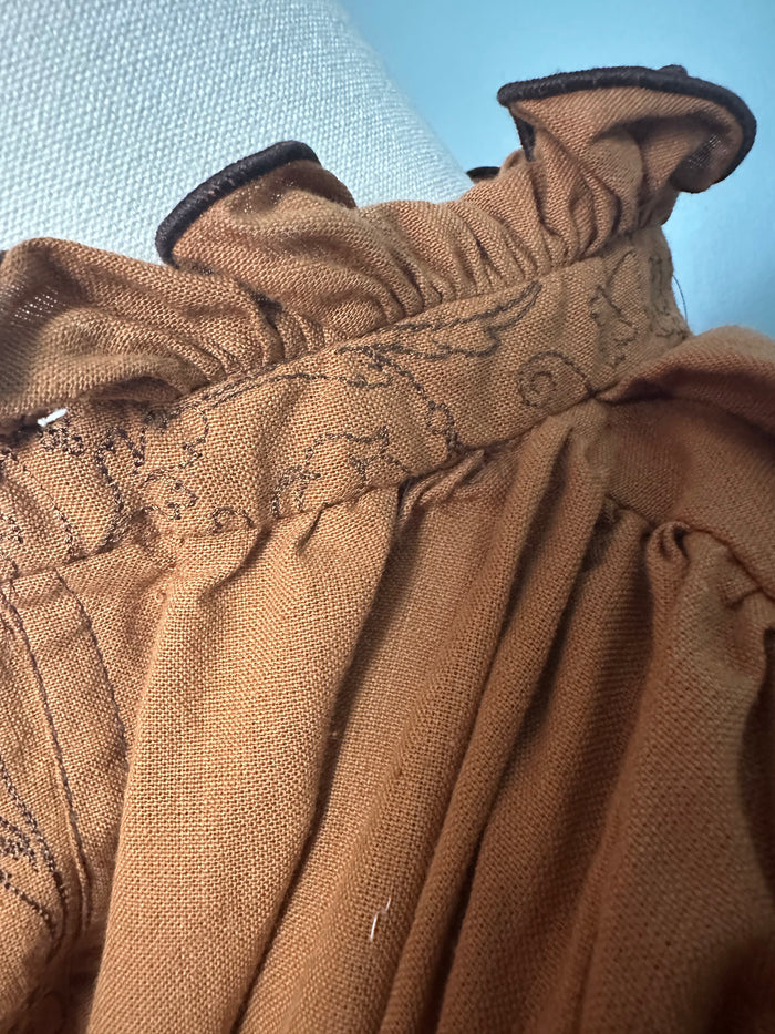 The Tavernsong Shirt- Gingerbread