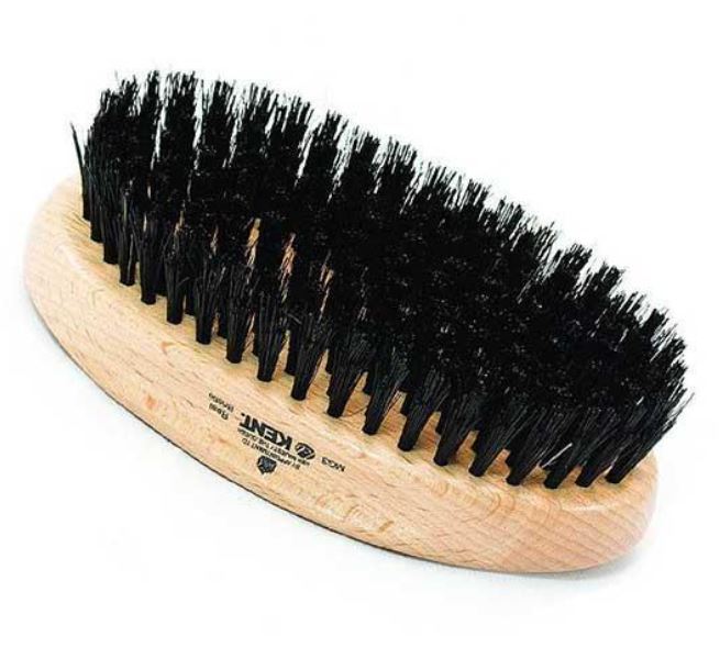 Beechwood Oval Military Brush