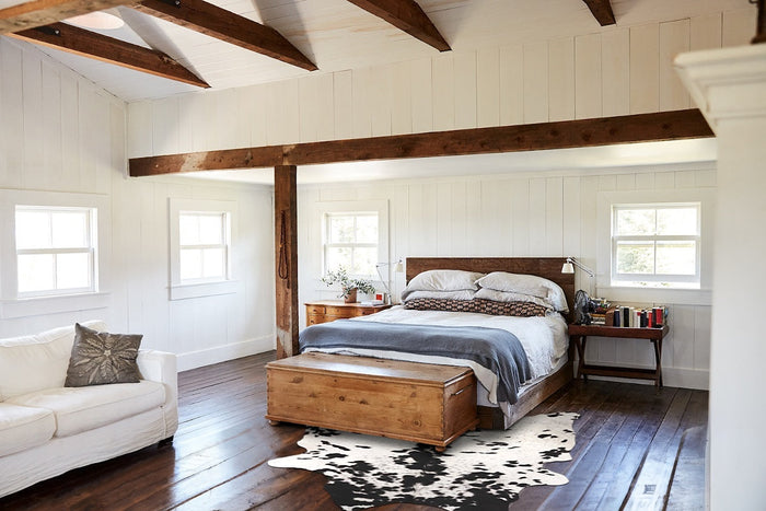 Black and White Cowhide Rug #B10574