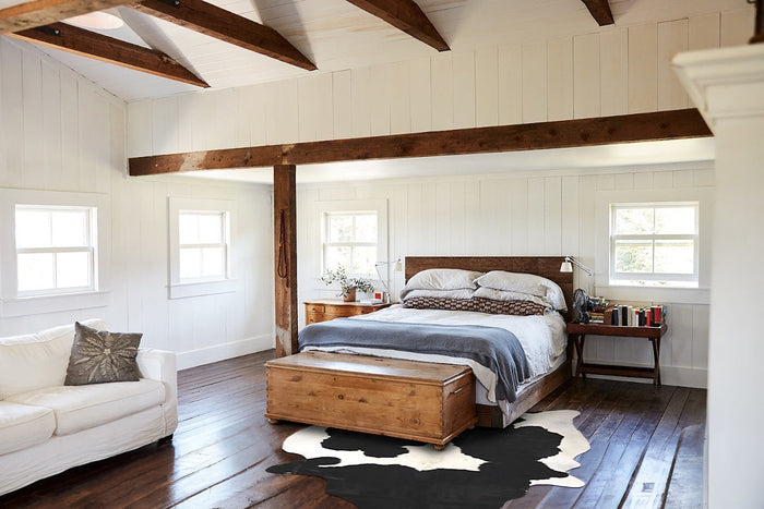 Black and White Cowhide Rug #B10335