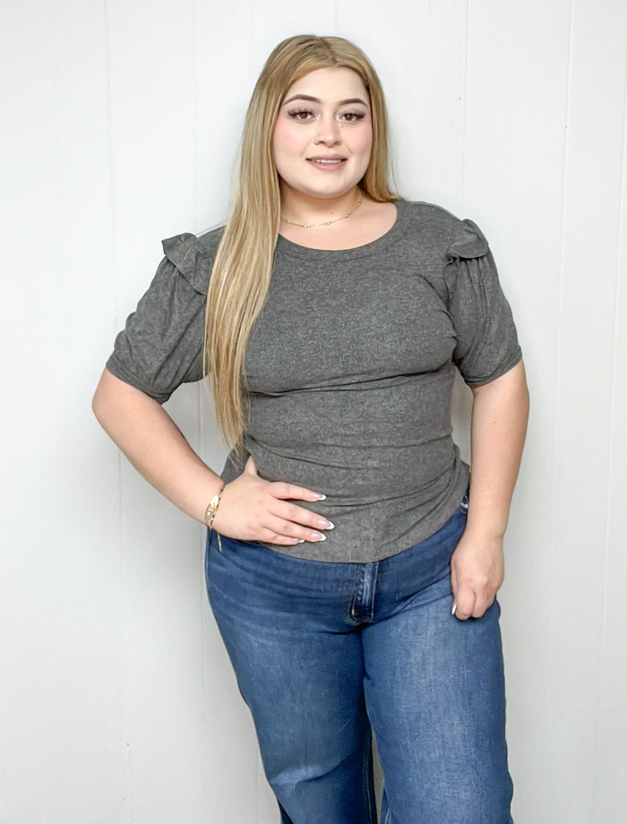 BRUSHED RIB RUFFLE BUBBLE SLEEVE TOP