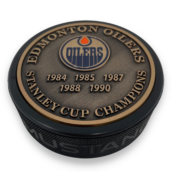 Edmonton Oilers Puck - Stanley Cup Years Gold Medallion