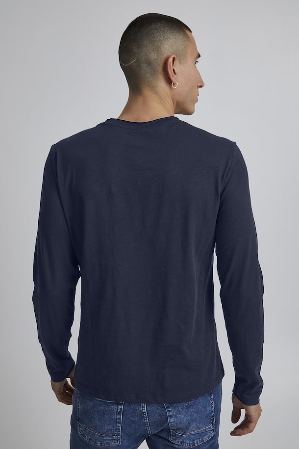 Long Sleeve Basic Tee With Pocket