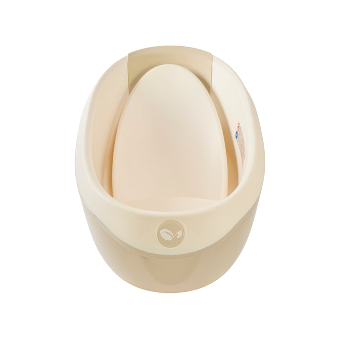 Front view of the Nati Baby Bath in dune, providing ergonomic comfort and gentle support for growing little ones.