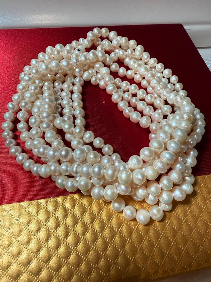 Pearl mala necklace – genuine pearl strand detail