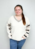 STRIPE CONTRAST V-NECK PULLOVER